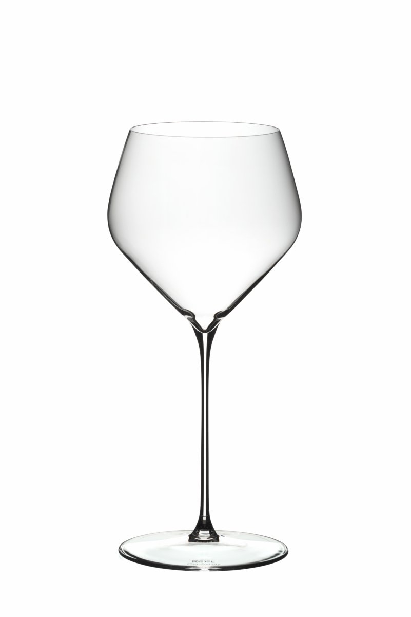 Druespesifikt vinglass for eikefatslagret chardonnay fra Riedels Veloce.
